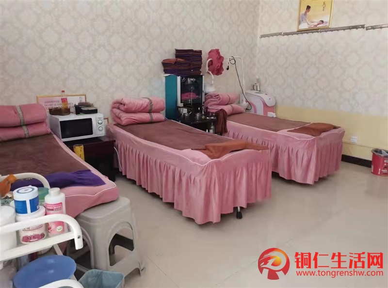 美容院轉(zhuǎn)讓，客源穩(wěn)定，接手即可經(jīng)營??！